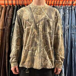 Vintage Realtree Camo Long Sleeve Shirt - Y2K Grunge Punk Skater Style